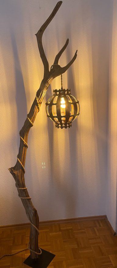 Aststehlampe